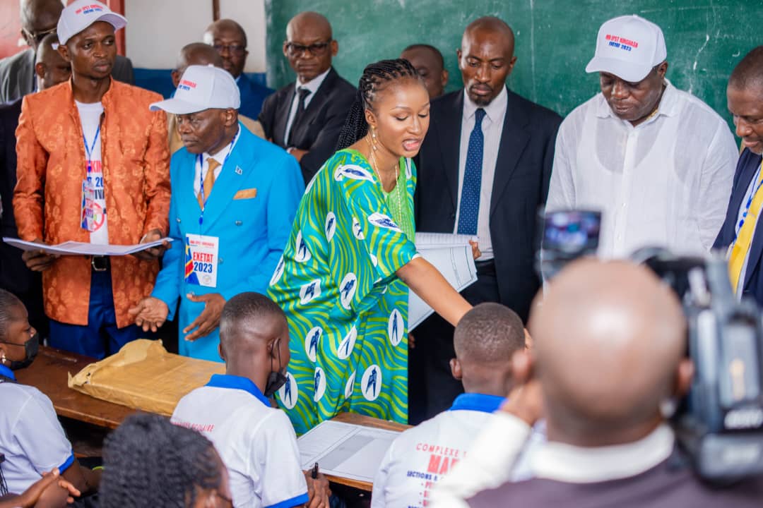 You are currently viewing Éducation : Aminata Namasiala, Vice-ministre de L’ESPT donne le go des épreuves hors-session, 985 487 candidats enregistrés