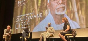 Lire la suite à propos de l’article Afrique/Cannes 2023 : le prix du Carrosse d’Or revient au réalisateur malien Souleymane Cissé