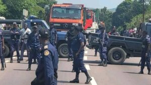 Lire la suite à propos de l’article Arrivée de Moïse Katumbi au Kongo Central : la route Matadi bloquée par les policiers