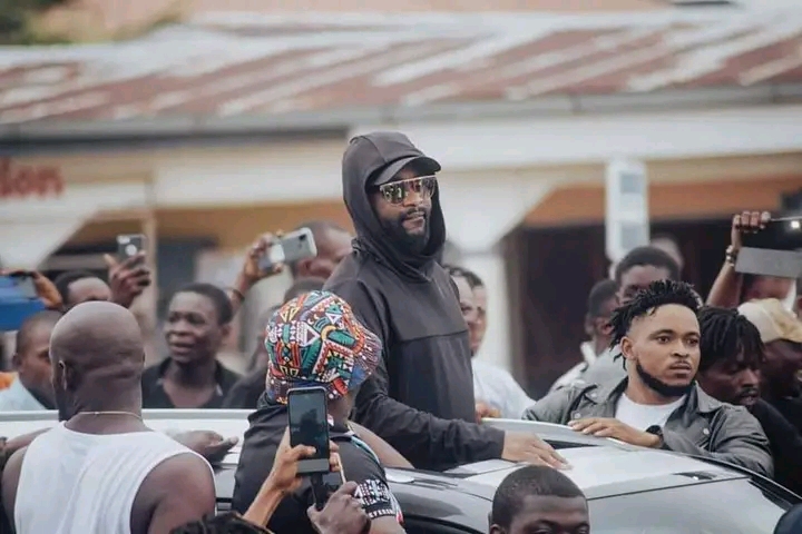 You are currently viewing Musique : Fally Ipupa attendu au Stade Alphonse Massamba débat ce samedi