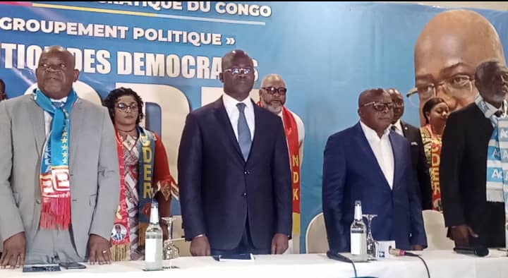 You are currently viewing RDC : Jean Lucien Bussa et son regroupement politique ” CODE” projettent des sérieuses réformes en 2024