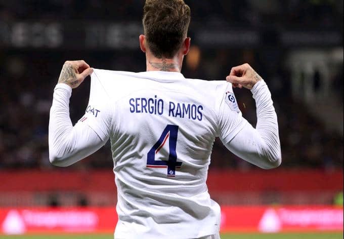 You are currently viewing Sports-foot : le PSG annonce le départ de Sergio Ramos