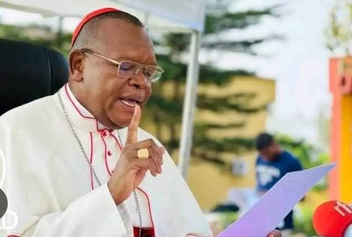 Lire la suite à propos de l’article Meurtre de Chérubin Okende : « Au lieu de se comporter comme dans une Jungle où les plus forts bouffent les plus faibles, venez, Jésus nous appelles à la paix », Cardinal Fridolin Ambongo