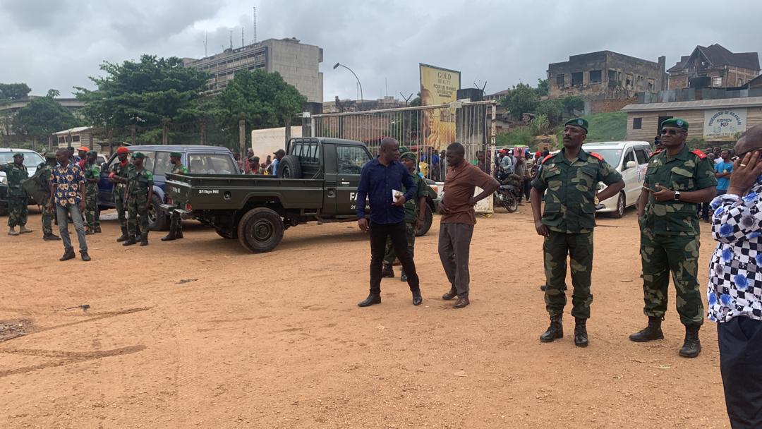 You are currently viewing Tshopo/ Conflit Mbole et Lengola : le gouvernement provincial déploie les militaires sur Ubundu afin de traquer les assaillants