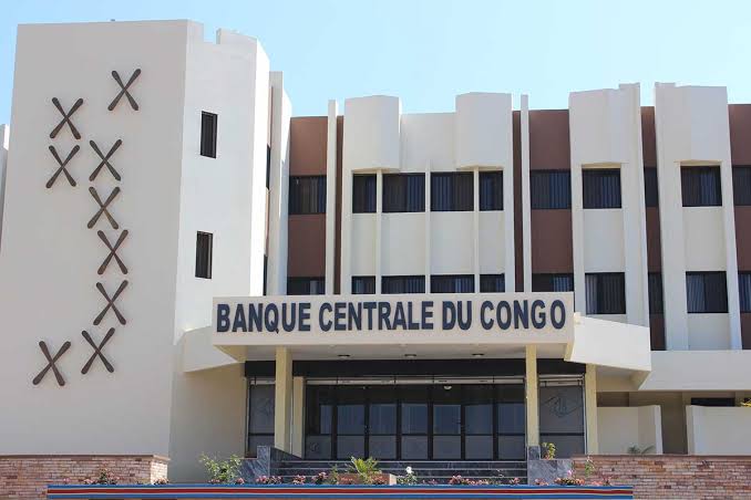 You are currently viewing Revue de presse du jeudi 10 août 2023: pour une stabilité macroéconomique, la Banque centrale du Congo relève son taux directeur de 11 à 25%