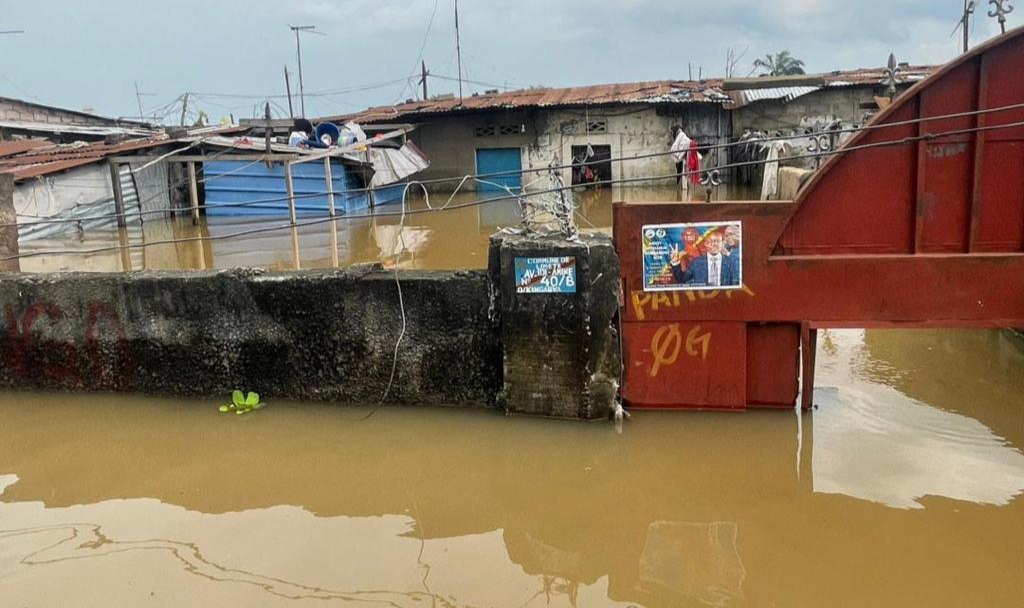 You are currently viewing Montée de crue du fleuve Congo : la SOFFLECO lance un SOS au gouvernement