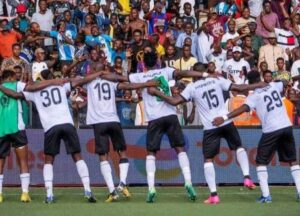 Lire la suite à propos de l’article CAF C1 : le TP Mazembe file en quarts de finale en surclassant Pyramids