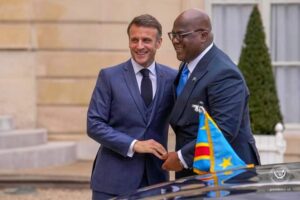 Lire la suite à propos de l’article Félix Tshisekedi tombe amoureux d’Emmanuel Macron (Info+Analyse Felly Bindu)