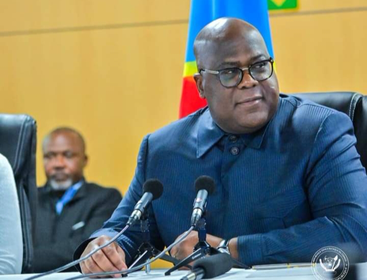 Lire la suite à propos de l’article RDC : « Les émoluments d’un député national ne s’élèvent pas à 21.000 USD », face à la diaspora, Tshisekedi dévoile le vrai salaire des élus nationaux