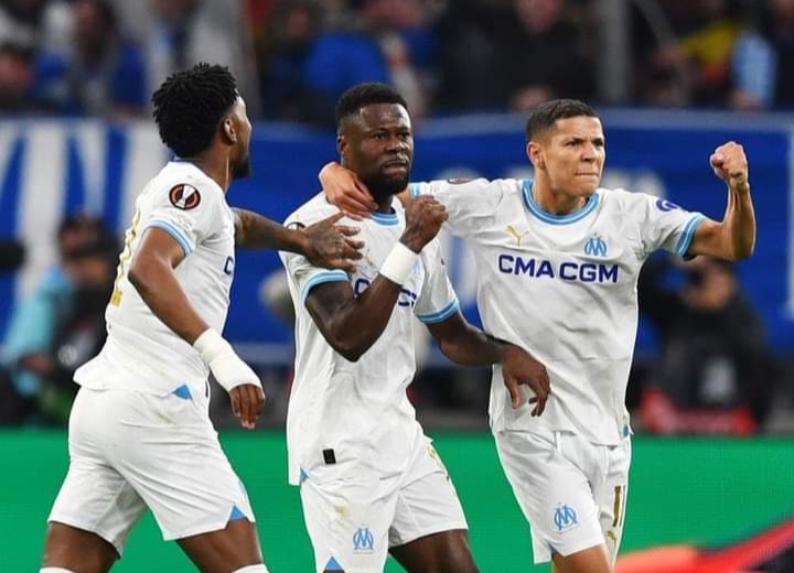 Lire la suite à propos de l’article Ligue Europa : Chancel Mbemba sauve l’OM de la défaite face à une solide équipe d’Atalanta