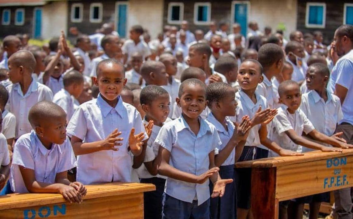 You are currently viewing RDC : Ce que pensent les kinois du climat de la rentrée scolaire menacée par le virus Mpox