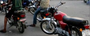 Lire la suite à propos de l’article Goma : L’interdiction de circulation des motos-taxis après 18h déclenche une tragédie à Buhombo