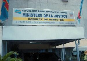 Lire la suite à propos de l’article Tentative d’évasion à la prison de Makala : Le ministère de la justice responsabilise les magistrats qui emprisonnent même des simples suspects