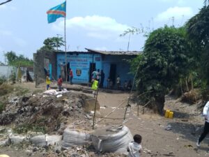 Lire la suite à propos de l’article Kinshasa : Les éléments de la police abandonnent un sous-ciat dans la commune de Kimbanseke à cause de leurs bévues 