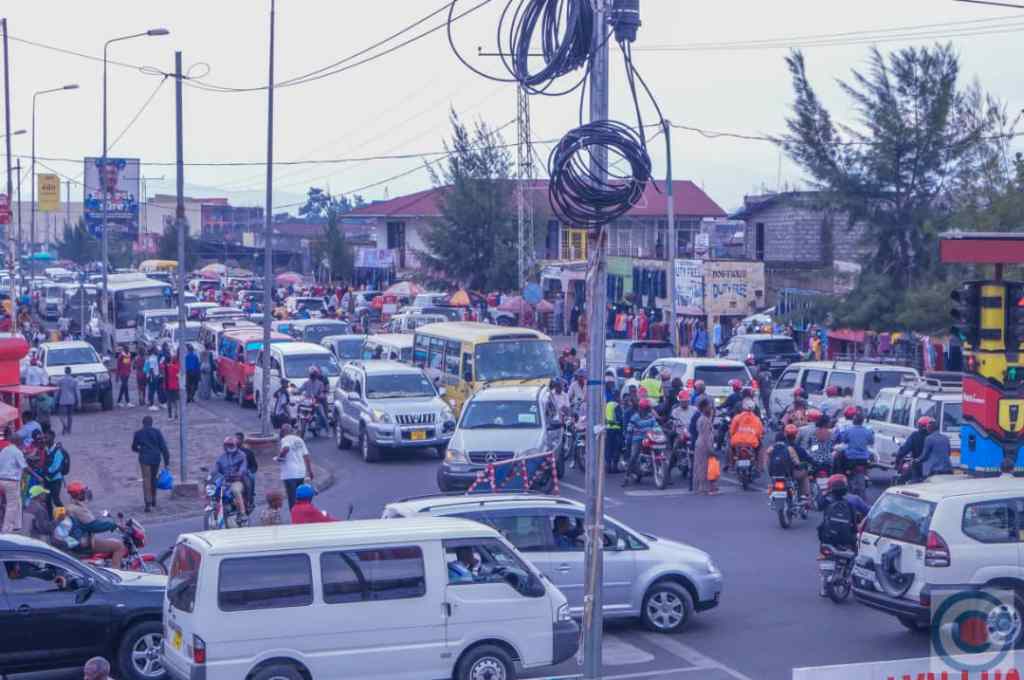 You are currently viewing Goma : la nouvelle taxe sur les routes urbaines suscite de vives réactions auprès des conducteurs