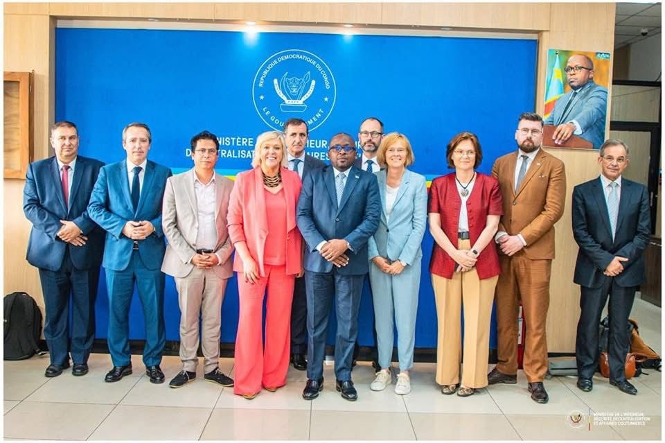 You are currently viewing RDC: Renforcement de la Sécurité et Modernisation des Forces de Police 