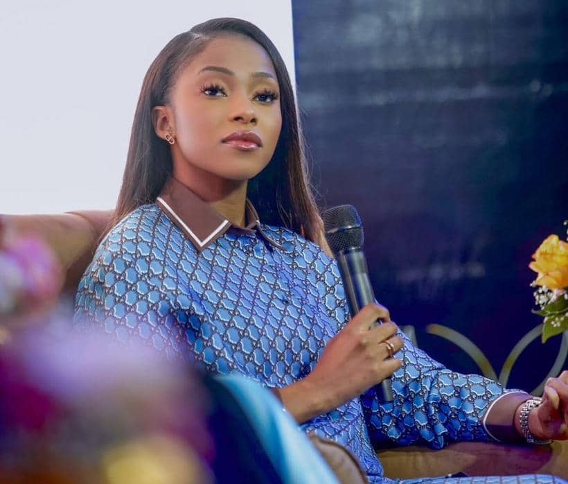 You are currently viewing Consultations nationales de la jeunesse en RDC : Grâce Kutino dit connaître les problèmes qui frappent les jeunes et promet une solution