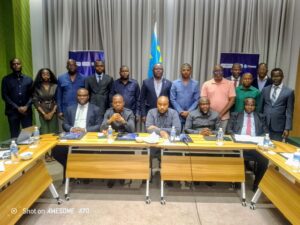 Lire la suite à propos de l’article RDC : Le ministère de droits humains, le FONAREV et la CIA-VAR lancent les travaux de l&rsquo;élaboration d&rsquo;un cadre normatif à Kinshasa 