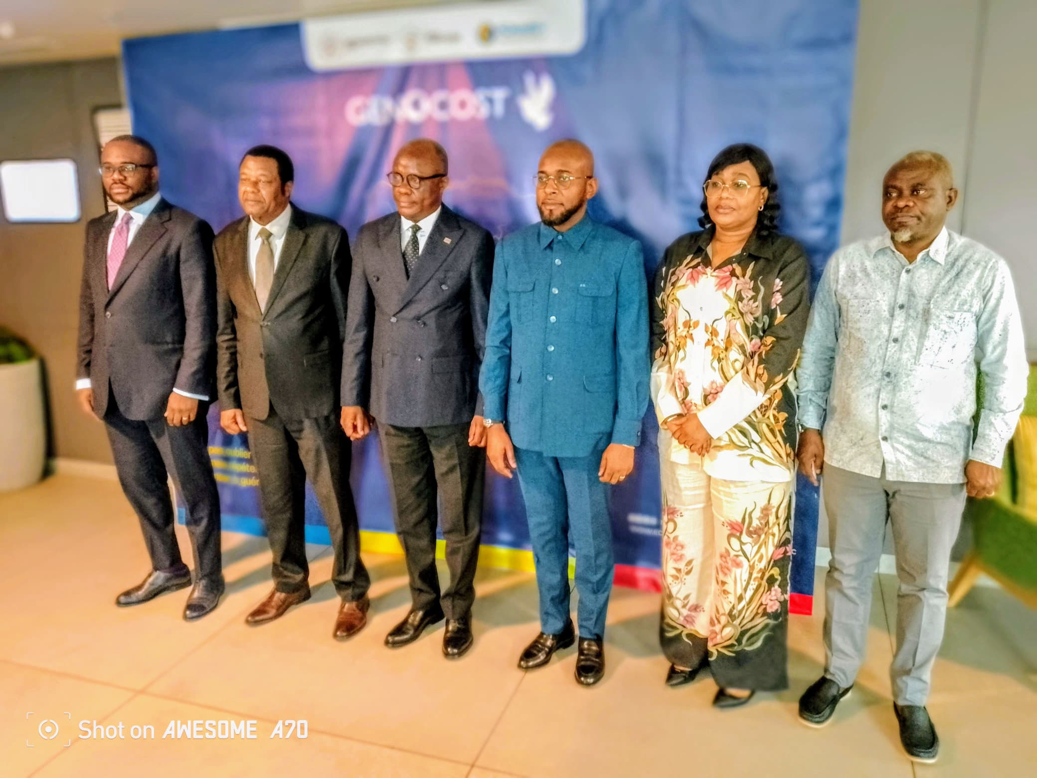 You are currently viewing RDC : Le MINEDUNC, le FONAREV et la CIA-VAR lancent les travaux d&rsquo;un atelier d&rsquo;initiation des notions du GENOCOST dans l&rsquo;éducation nationale à Kinshasa