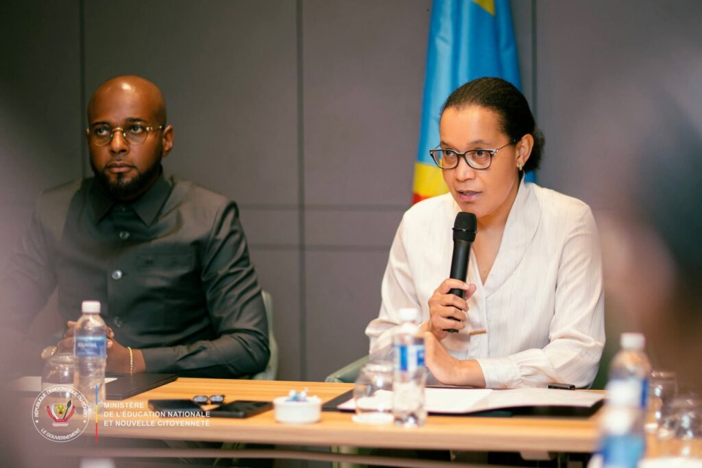 Ville morte en RDC : Le ministère de l&rsquo;éducation nationale défie l&rsquo;opposition et appelle les élèves et enseignants à se rendre à l&rsquo;école ce mercredi