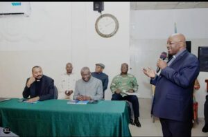 Lire la suite à propos de l’article Débat autour de la révision constitutionnelle : André Mbata, Martin Fayulu et Augustin Kabuya auditionnés par l’ECC avant sa prise de position officielle