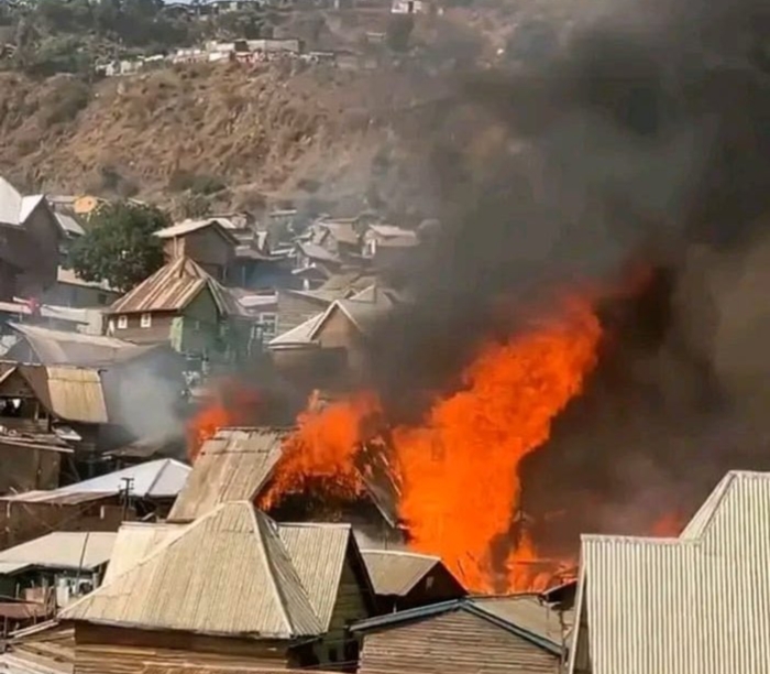Bukavu : un gigantesque incendie ravage deux écoles, 15 élèves retrouvés morts 