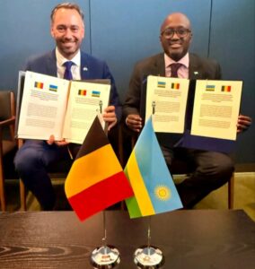 Lire la suite à propos de l’article Diplomatie : La Belgique et le Rwanda fument le calumet de la paix ; les deux nations rétablissent leurs relations diplomatiques