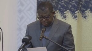 Lire la suite à propos de l’article RDC – Dialogue national : « aucune paix durable ne peut être construite sans une participation effective de tous les acteurs de la nation » [ Mgr Donatien Nsole ]