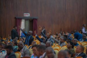 Lire la suite à propos de l’article RDC : Le parlement adopte la loi référendaire, ouvrant la voie à la modification constitutionnelle, voire à l&rsquo;adoption d&rsquo;une nouvelle Constitution