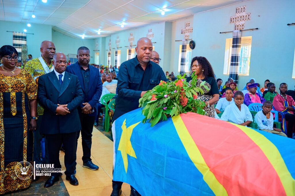 Haut-Uélé : Le Gouverneur Jean Bakomito rend les derniers hommages à l’Honorable David Gbalanga