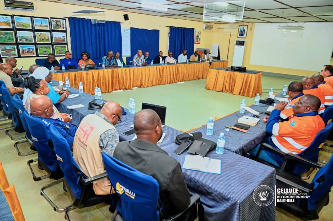 You are currently viewing Haut-Uélé : Le Gouverneur Jean Bakomito Gambu consolide le partenariat avec Kibali Gold Mine à Watsa